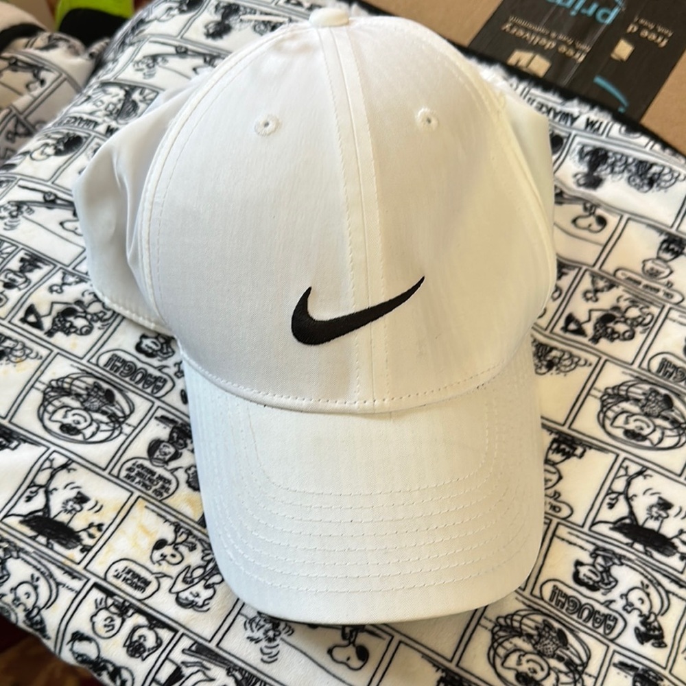 Nike White Baseball Cap